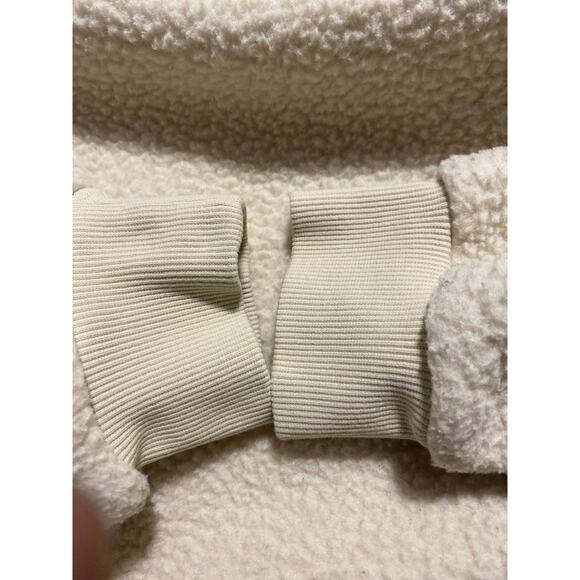 Fabletics Sherpa Fleece Pullover Size Medium Cream Color Crew Neck Coziness - Picture 5 of 6